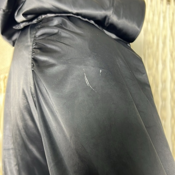 Lululemon Black Waterproof Poncho Cape in Size M/L - Picture 16 of 16